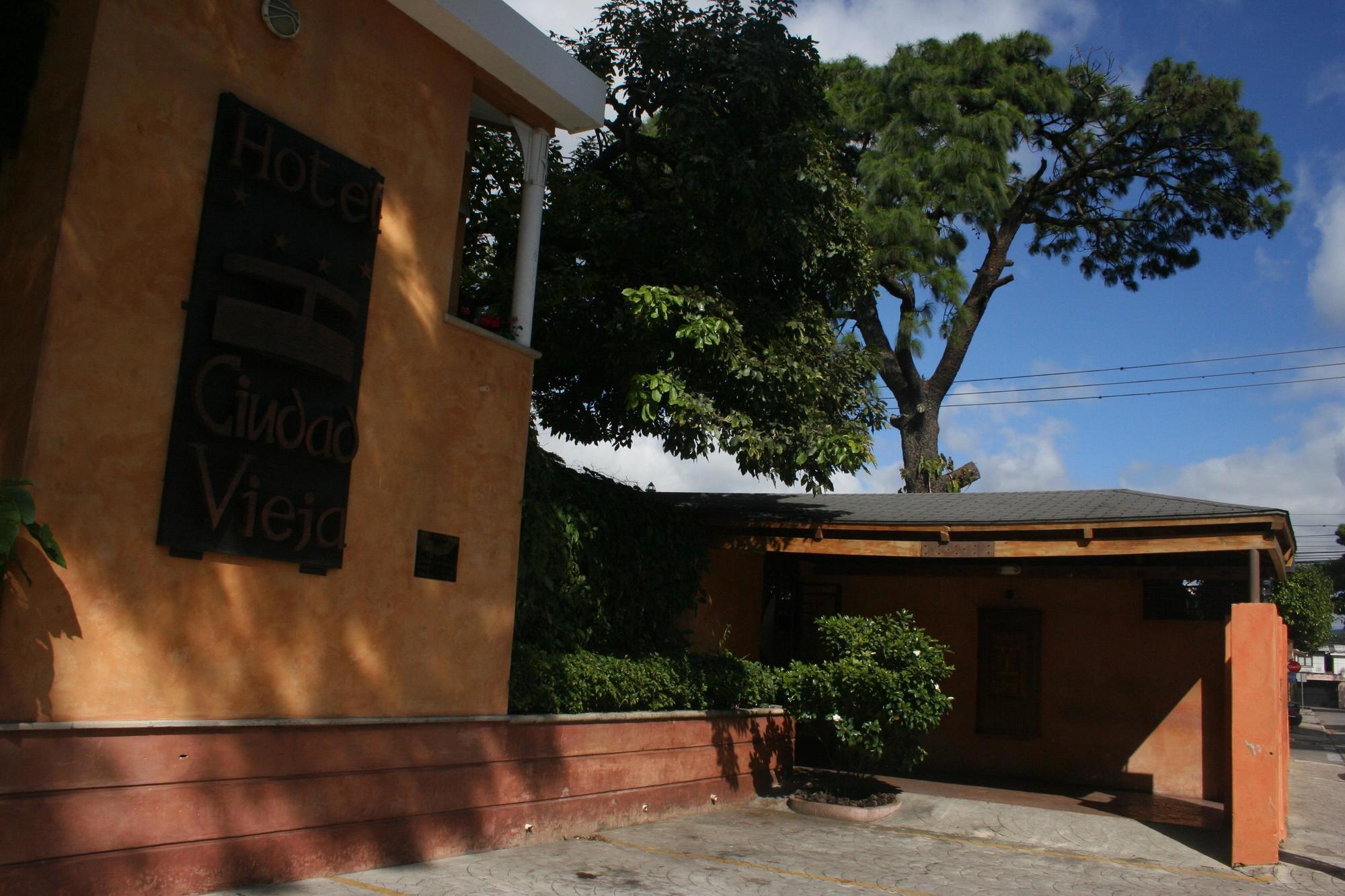 Hotel Ciudad Vieja Guatemala Dış mekan fotoğraf