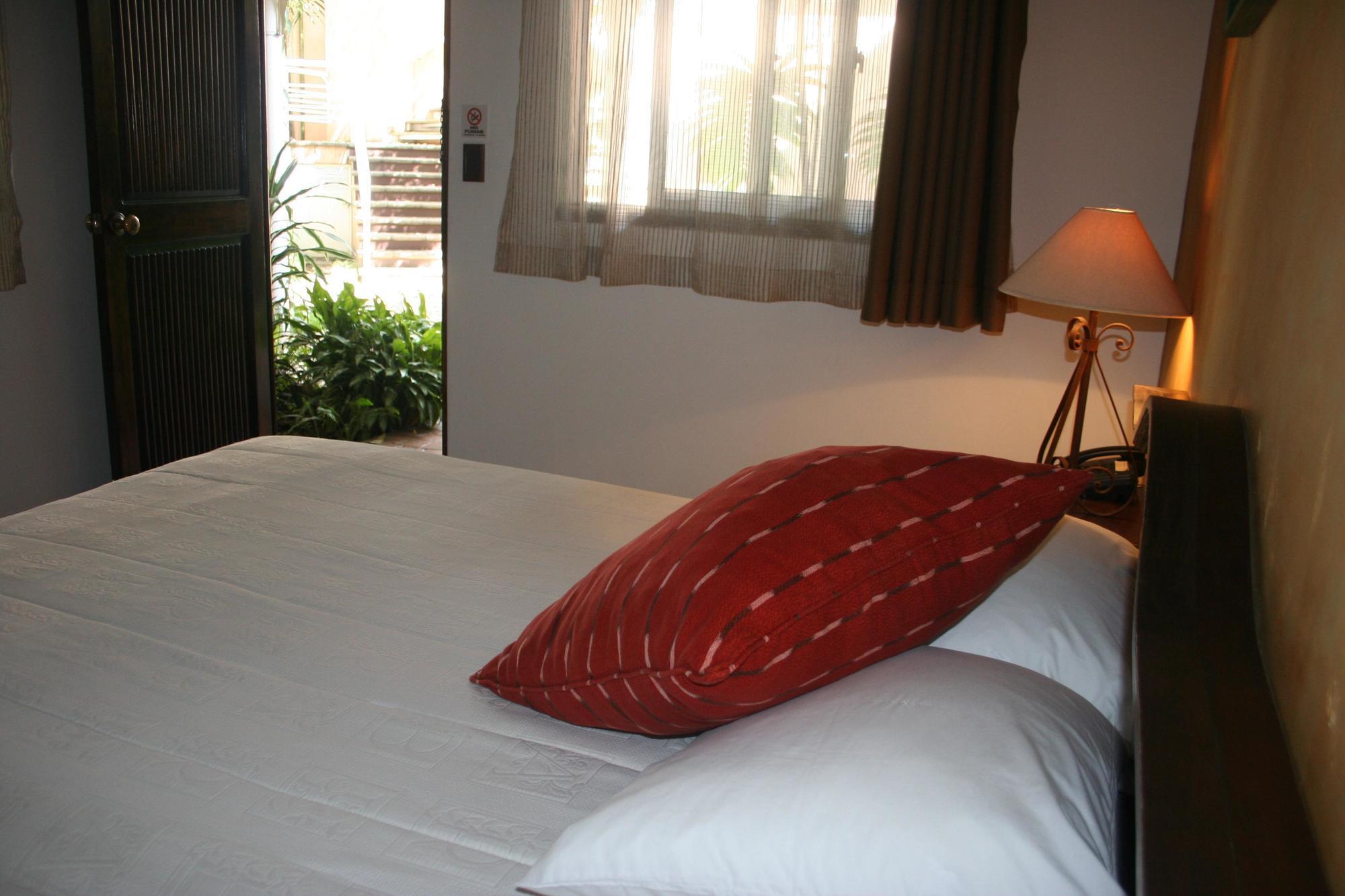 Hotel Ciudad Vieja Guatemala Dış mekan fotoğraf