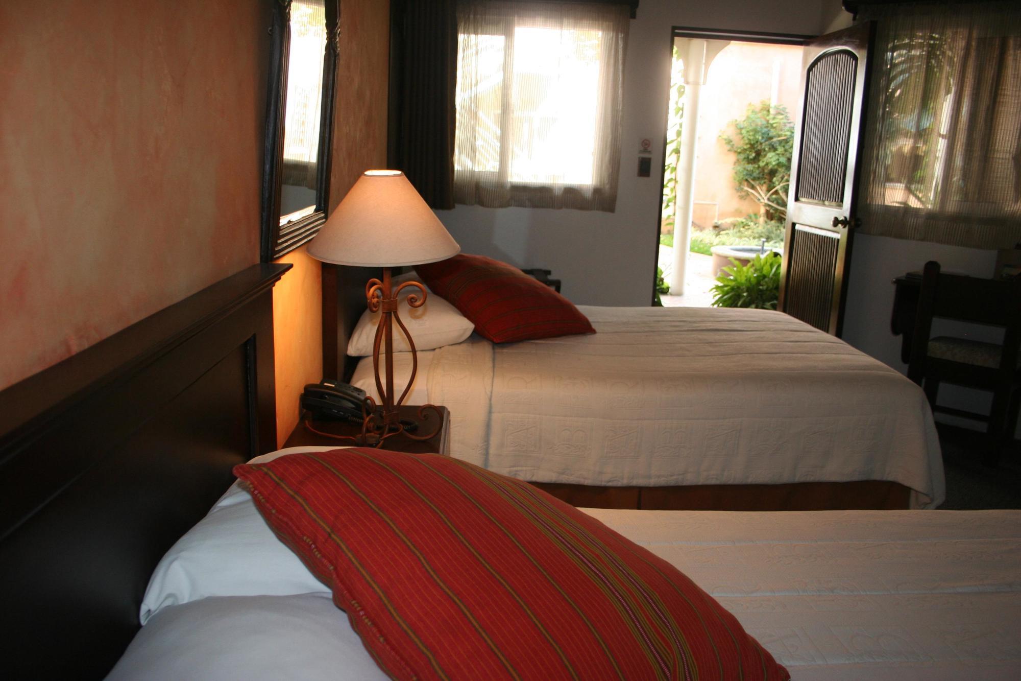 Hotel Ciudad Vieja Guatemala Dış mekan fotoğraf