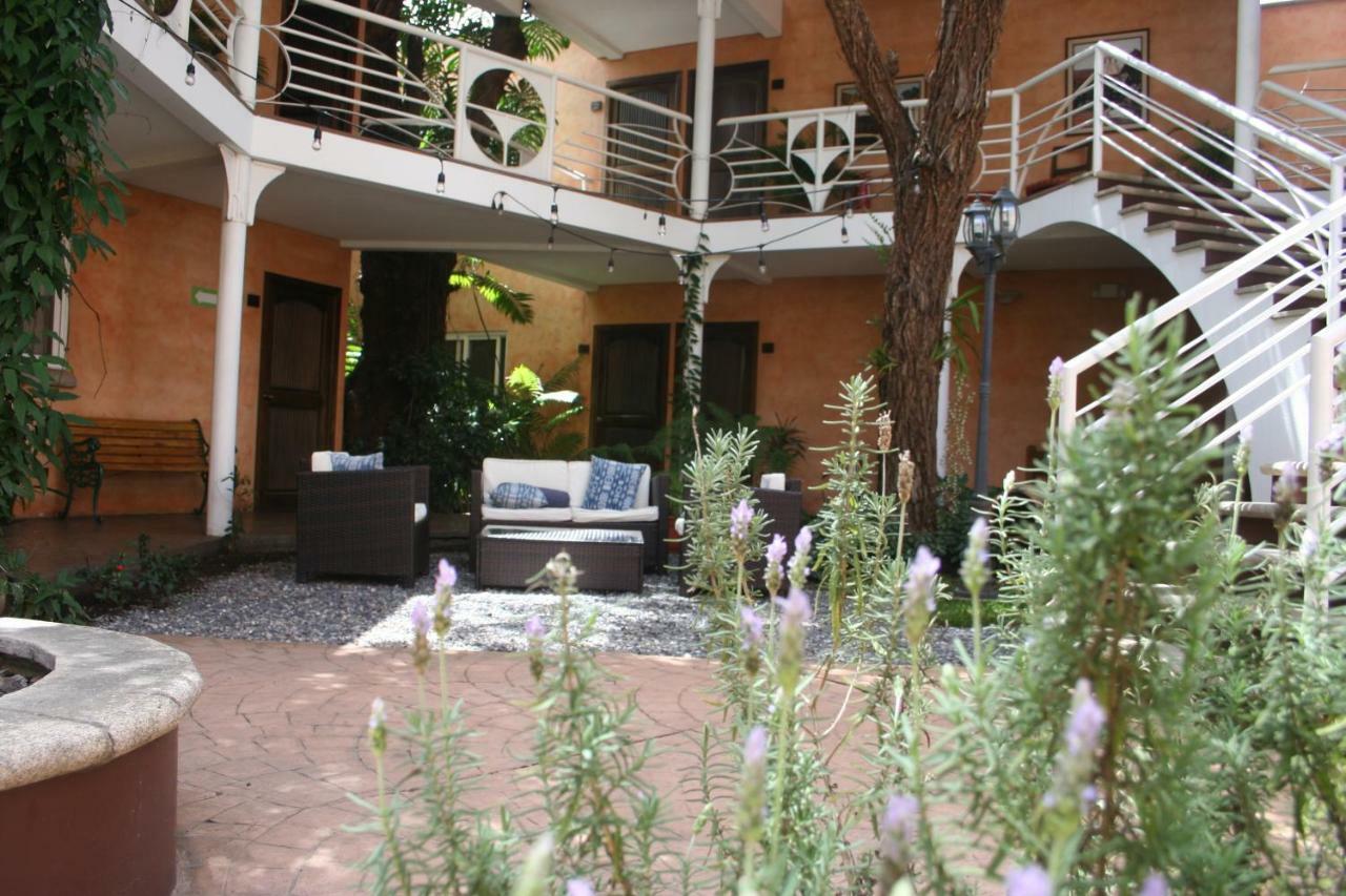 Hotel Ciudad Vieja Guatemala Dış mekan fotoğraf